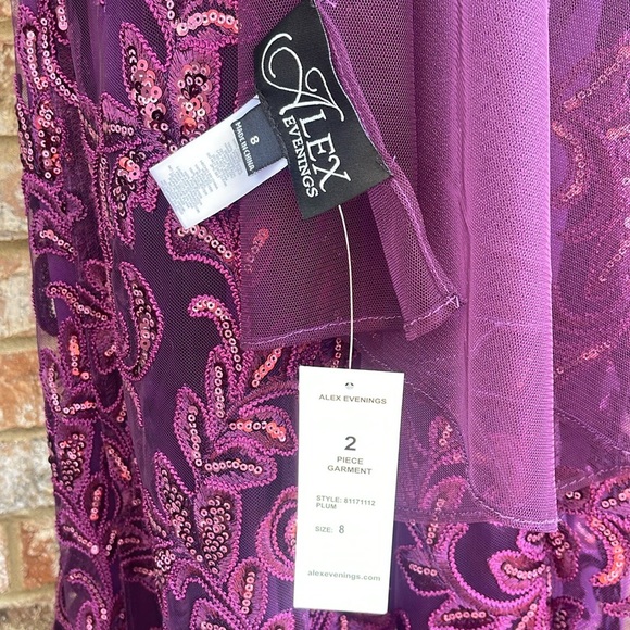Alex Evenings Two Piece Embroidered Tulle Sleeveless Gown with Shawl Plum Sz 8 - Picture 7 of 12